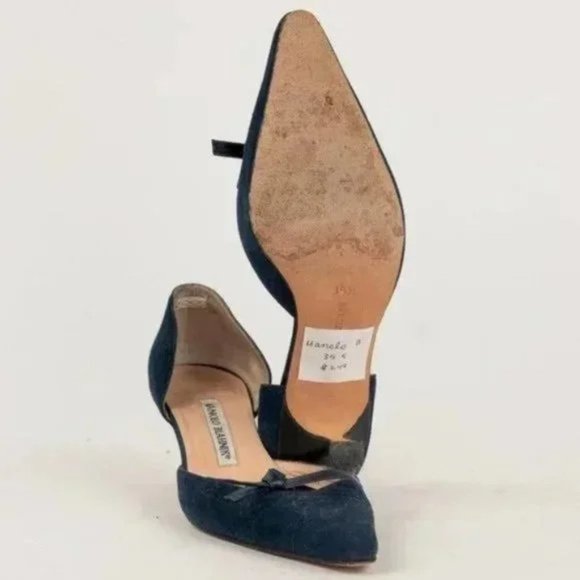 Manolo Blahnik Navy Suede Bow Kitten Heels - Picture 4 of 6